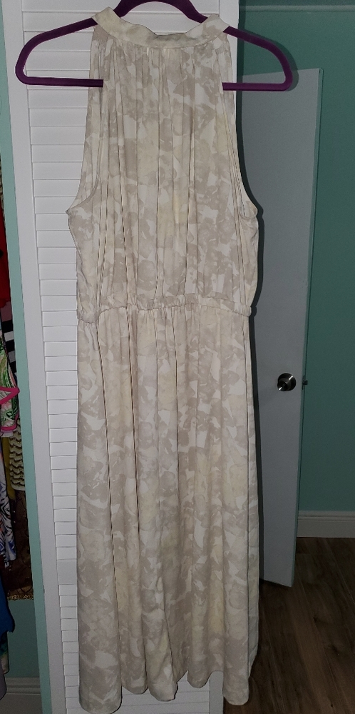 Spring Sleeveless Creme Dress